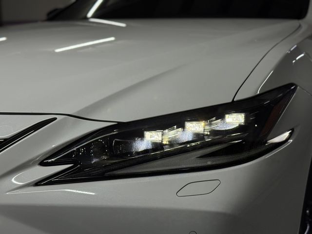 LEXUS凌志 ES300H  第20張相片