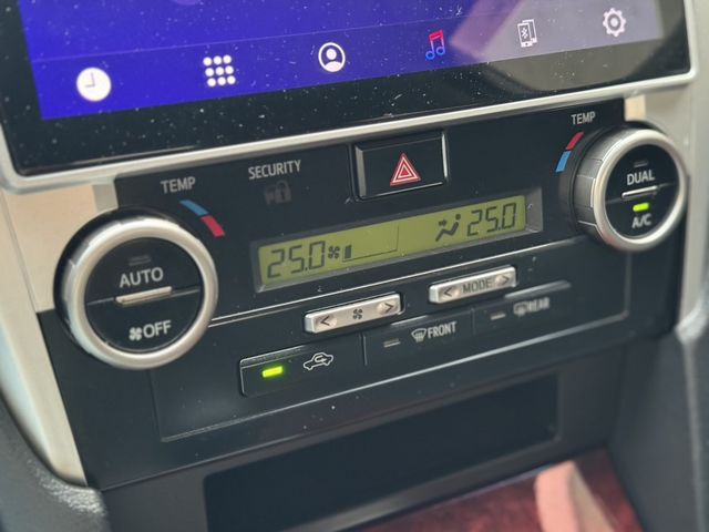 TOYOTA豐田 CAMRY  第7張相片