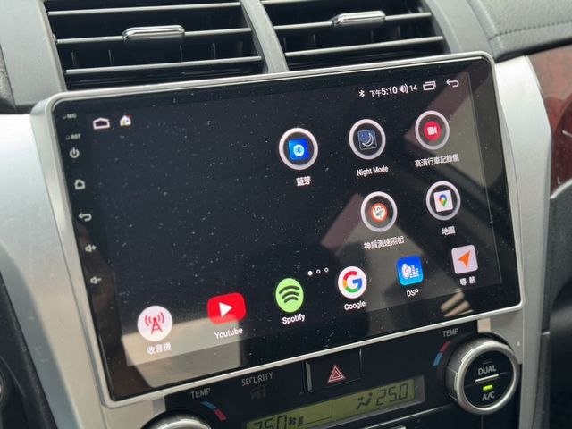 TOYOTA豐田 CAMRY  第8張相片