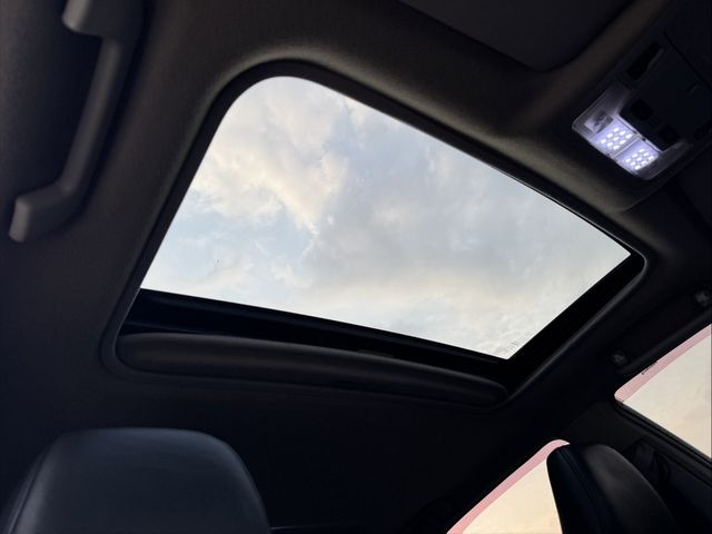 TOYOTA豐田 CAMRY  第14張相片