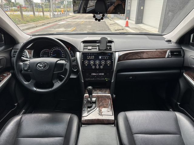 TOYOTA豐田 CAMRY  第14張相片