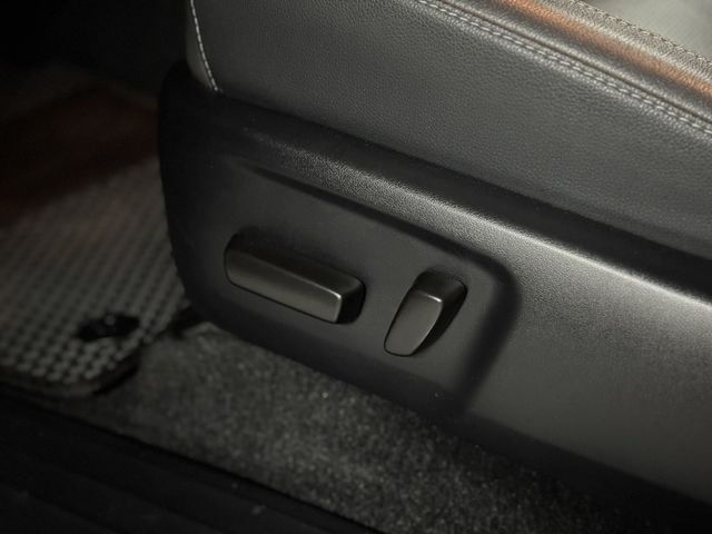 TOYOTA豐田 HILUX  第5張相片