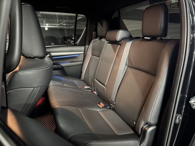 TOYOTA豐田 HILUX  第7張相片