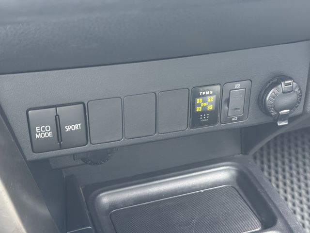 TOYOTA豐田 RAV4  第12張相片