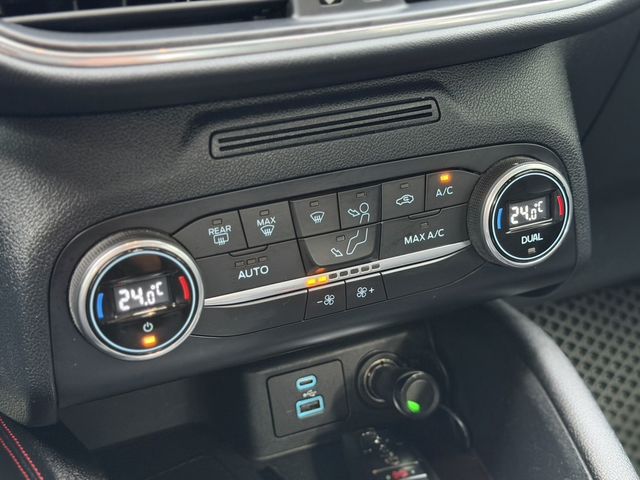 FORD福特 KUGA  第11張相片