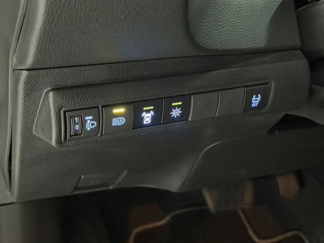 TOYOTA豐田 ALTIS  第9張相片