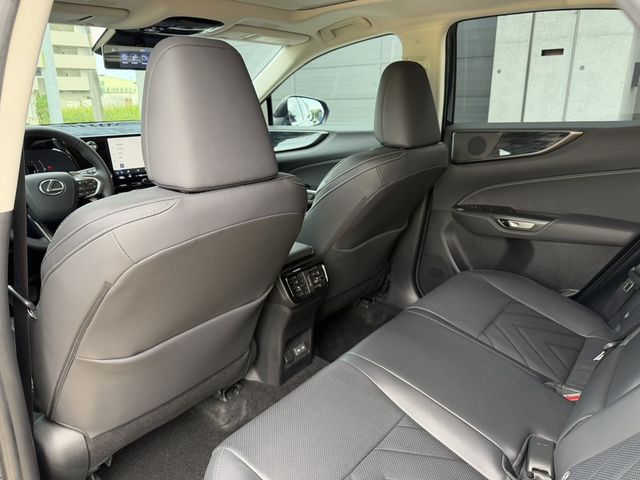 LEXUS凌志 NX350H  第6張相片