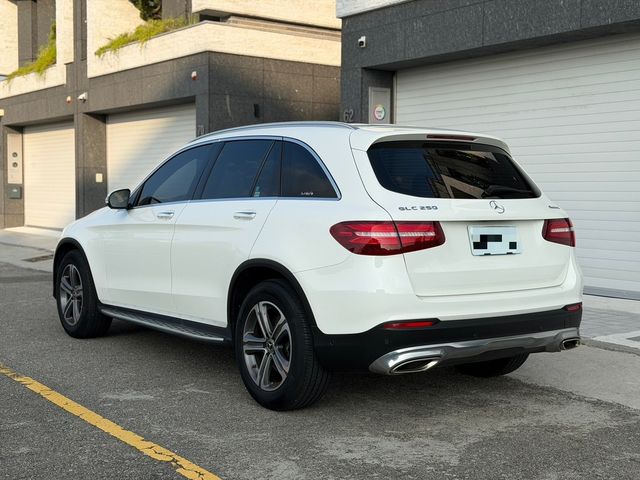 M-BENZ賓士 GLC250  第2張相片
