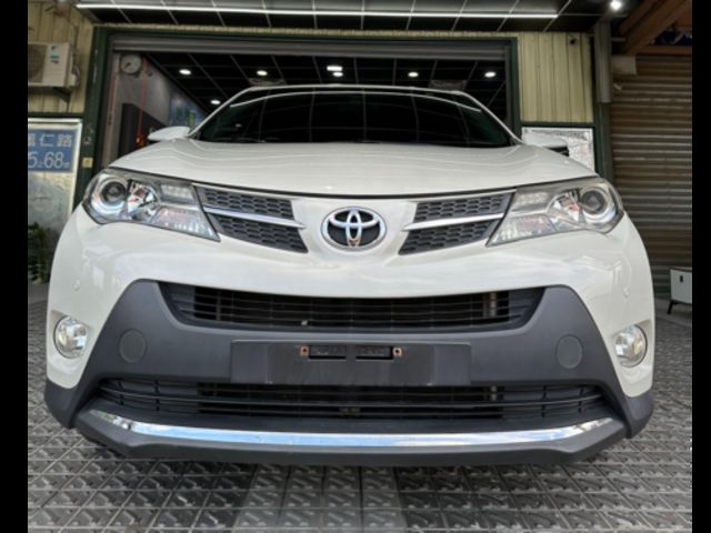 TOYOTA豐田 RAV4  第3張相片