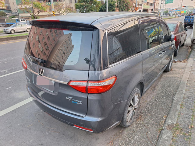 LUXGEN納智捷 7 MPV  第2張相片