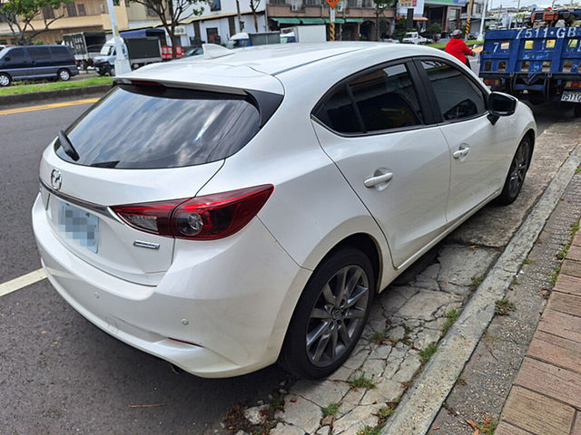 MAZDA馬自達 MAZDA 3  第4張相片