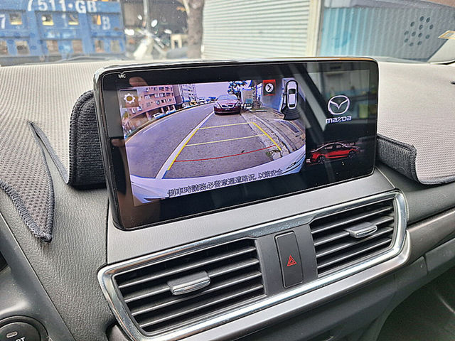 MAZDA馬自達 MAZDA 3  第10張相片
