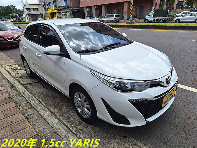 TOYOTA豐田 YARIS  第2張相片
