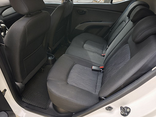 HYUNDAI現代 I10  第8張相片