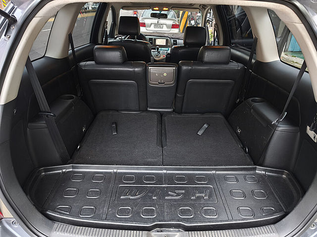 TOYOTA豐田 WISH  第10張相片