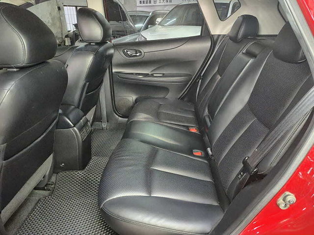 NISSAN日產 TIIDA  第2張相片