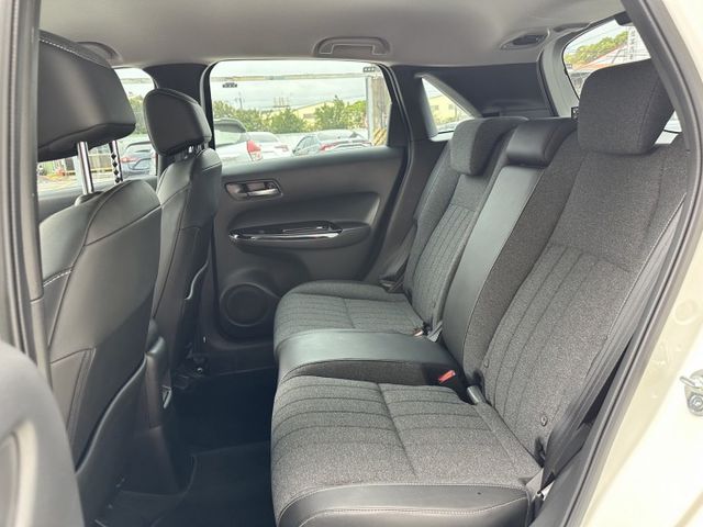 E-HEV油電版~近新車車況~ I-KEY 盲點偵測~ACC跟車~車道維持~原廠保固  第4張相片