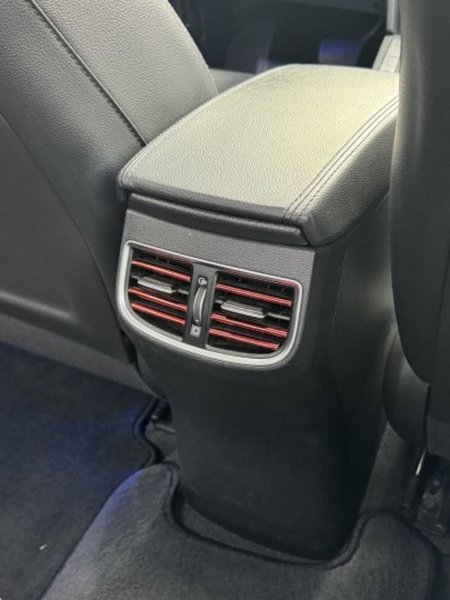 HID頭燈~LED日行燈、尾燈~天窗~車道偏離警示~車道變換輔助  第9張相片
