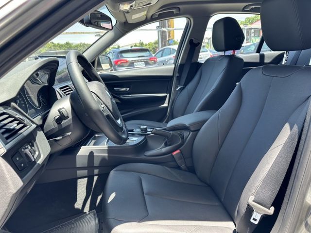 318i 認證車1.5T省稅金~總代理~0頭款~可全貸可超貸~總代理  第3張相片