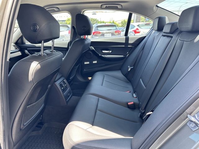318i 認證車1.5T省稅金~總代理~0頭款~可全貸可超貸~總代理  第4張相片