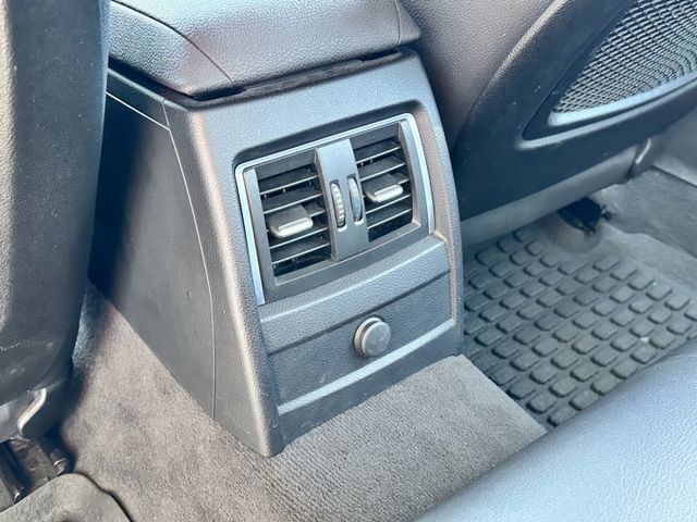318i 認證車1.5T省稅金~總代理~0頭款~可全貸可超貸~總代理  第5張相片