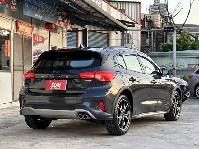Focus Active認證車~任性版1.5渦輪~8速手自排 小改款 液晶數位儀表  第2張相片