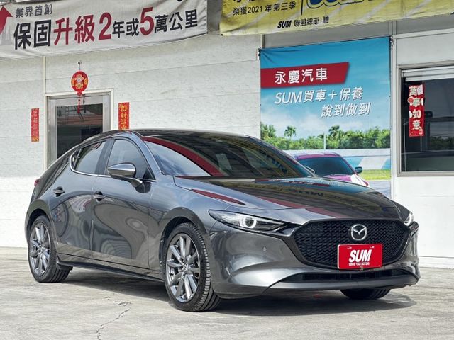 ACC跟車~感應雨刷~感應頭燈~車道偏離警示~摸門keyless~盲點偵測  第1張相片