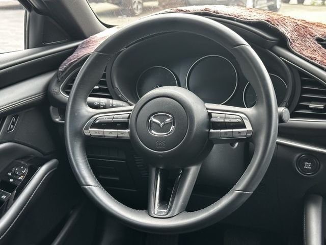 ACC跟車~感應雨刷~感應頭燈~車道偏離警示~摸門keyless~盲點偵測  第11張相片