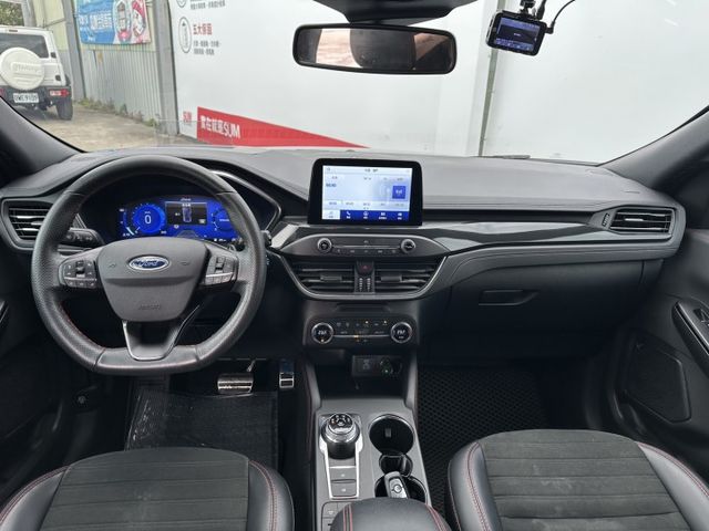 ST-LINE AWD 全景天窗 360環景 B&O音響 抬頭顯示 電動尾門  第3張相片