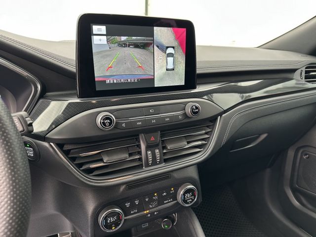 ST-LINE AWD 全景天窗 360環景 B&O音響 抬頭顯示 電動尾門  第5張相片