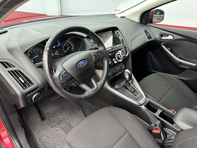 定速 倒車顯影 方向盤快控 循機防滑 斜坡起步  第3張相片