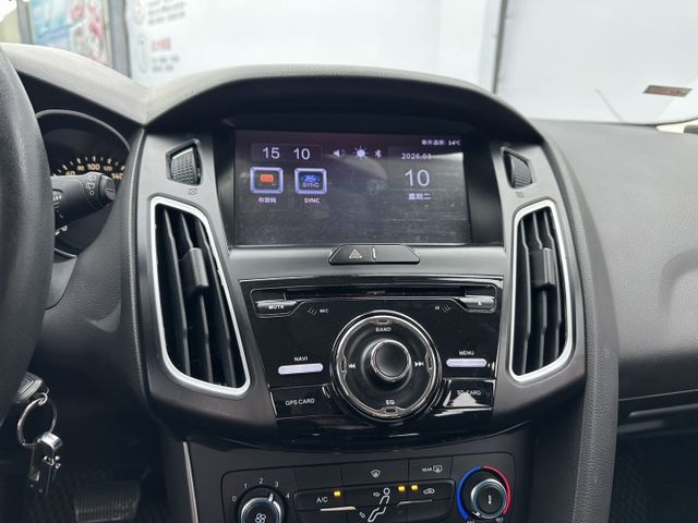 定速 倒車顯影 方向盤快控 循機防滑 斜坡起步  第6張相片