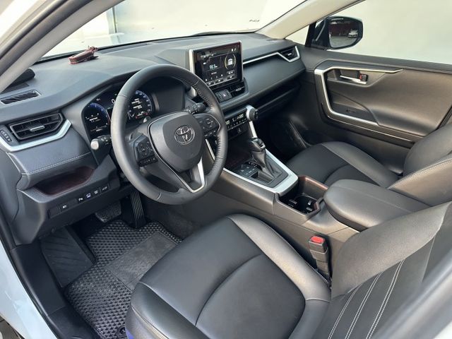 定速 跟車 360環景 電尾門 電動座椅 記憶座椅  第3張相片