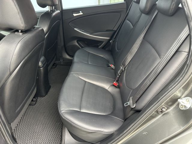 低里程 20萬內代步車 好保養 CP值高  第6張相片