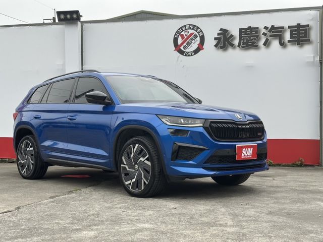 正7人座 頂規RS鈑 新車192 四驅 定速 跟車 自動停車 360環景 配備齊全  第1張相片