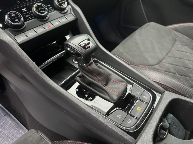 正7人座 頂規RS鈑 新車192 四驅 定速 跟車 自動停車 360環景 配備齊全  第5張相片