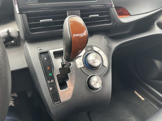 正7人座 雙電動滑門 定速 後座出風口  第7張相片