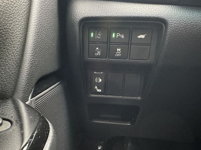 定速 跟車 IKEY 電動尾門 電動座椅 倒車顯影  第7張相片