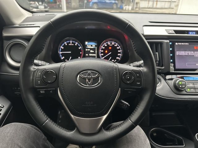 旅行式 LED版 定速 ACC跟車 車道偏移 精裝配備  第9張相片