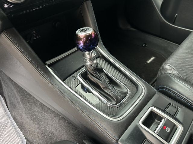 2.0 渦輪 四驅 268匹 定速 跟車 天窗 盲點  第4張相片