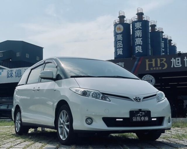 TOYOTA豐田 PREVIA  第1張相片