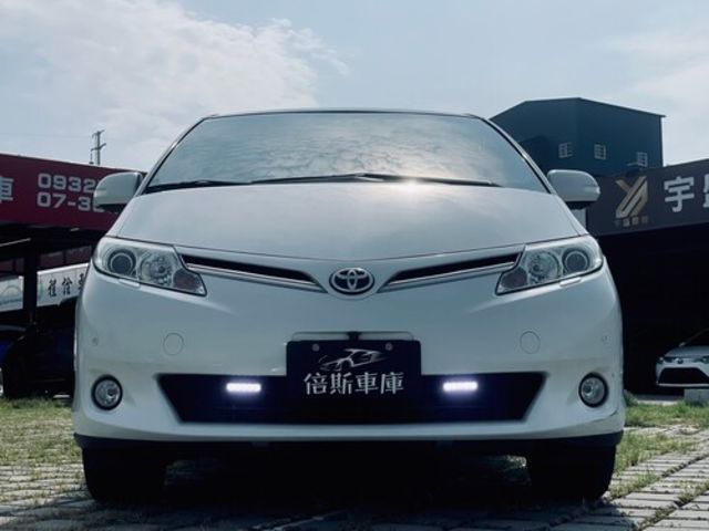 TOYOTA豐田 PREVIA  第2張相片