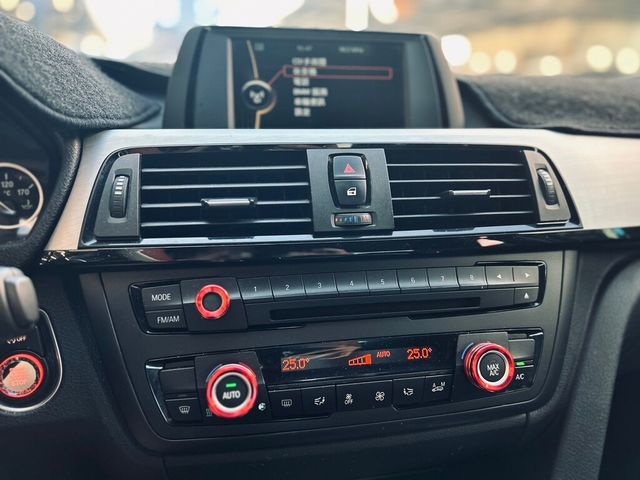 BMW寶馬 316I  第10張相片