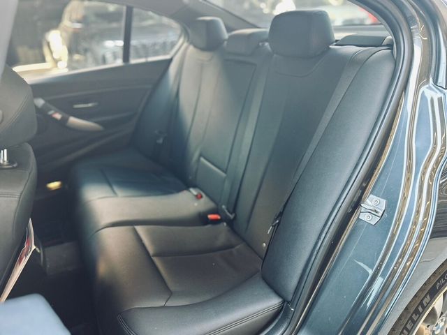 BMW寶馬 316I  第12張相片