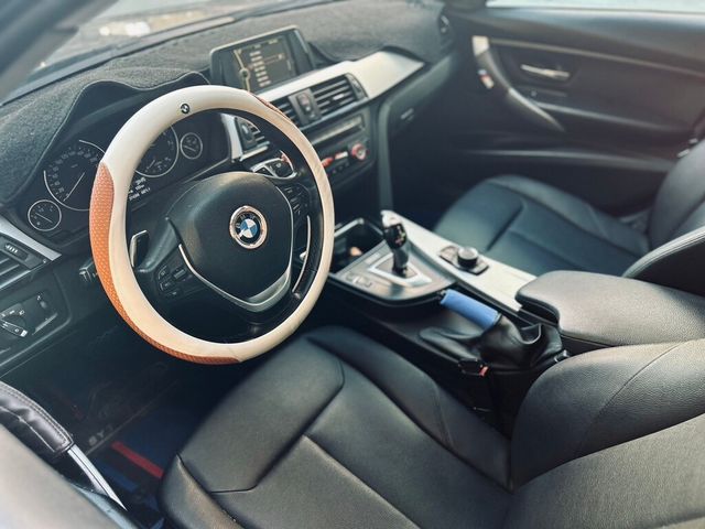 BMW寶馬 316I  第14張相片