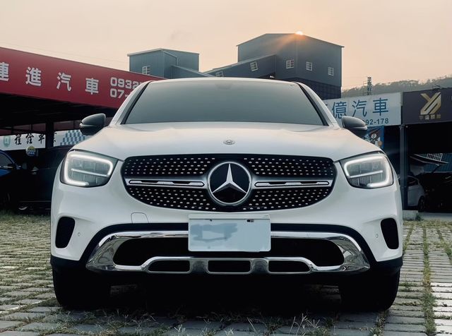 M-BENZ賓士 GLC300 AMG COUPE  第2張相片