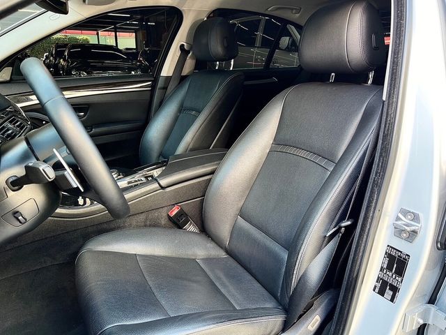 BMW寶馬 520I  第8張相片