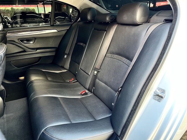 BMW寶馬 520I  第9張相片