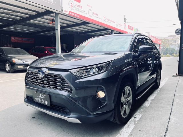 TOYOTA豐田 RAV4  第3張相片