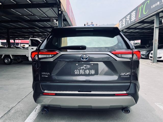 TOYOTA豐田 RAV4  第9張相片